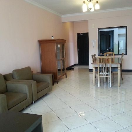 Dorcas Service Apartment - Marina Court Kota Kinabalu Bagian luar foto