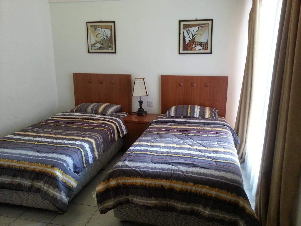 Dorcas Service Apartment - Marina Court Kota Kinabalu Bagian luar foto